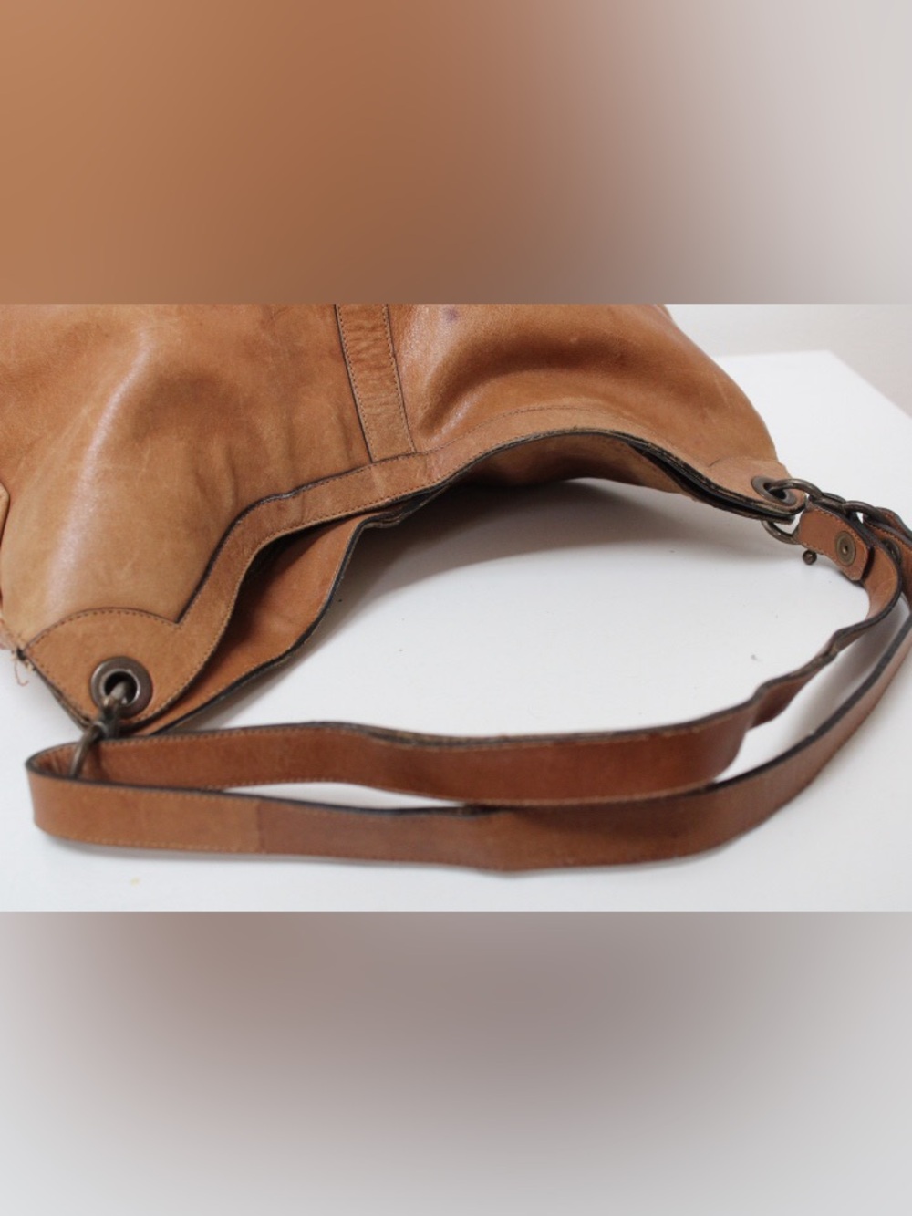 Vintage Etienne Aigner hobo bag - Picture 9 of 15